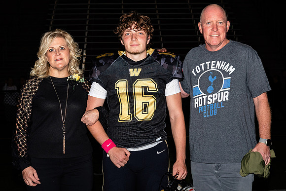 (20231027) WHS-FB-SeniorNight-2547