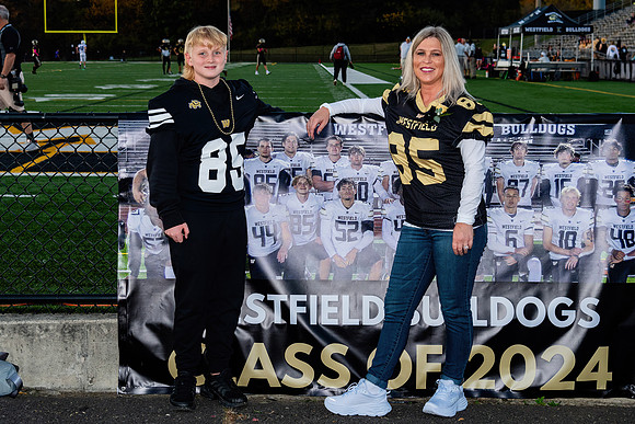 (20231027) WHS-FB-SeniorNight-2540