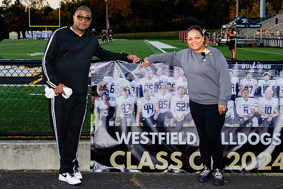 (20231027) WHS-FB-SeniorNight-2537