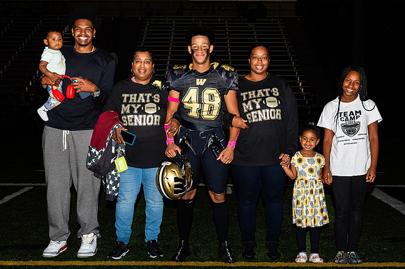 (20231027) WHS-FB-SeniorNight-2557