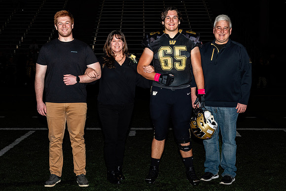 (20231027) WHS-FB-SeniorNight-2563