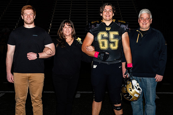 (20231027) WHS-FB-SeniorNight-2564