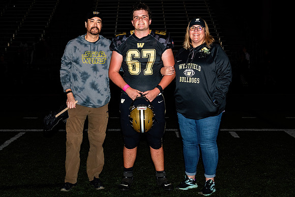 (20231027) WHS-FB-SeniorNight-2566