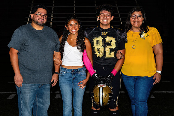 (20231027) WHS-FB-SeniorNight-2570