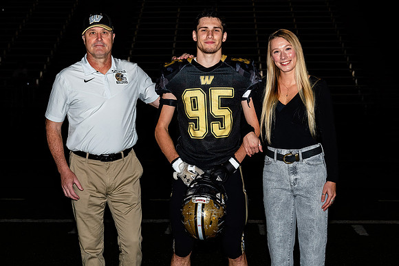 (20231027) WHS-FB-SeniorNight-2580